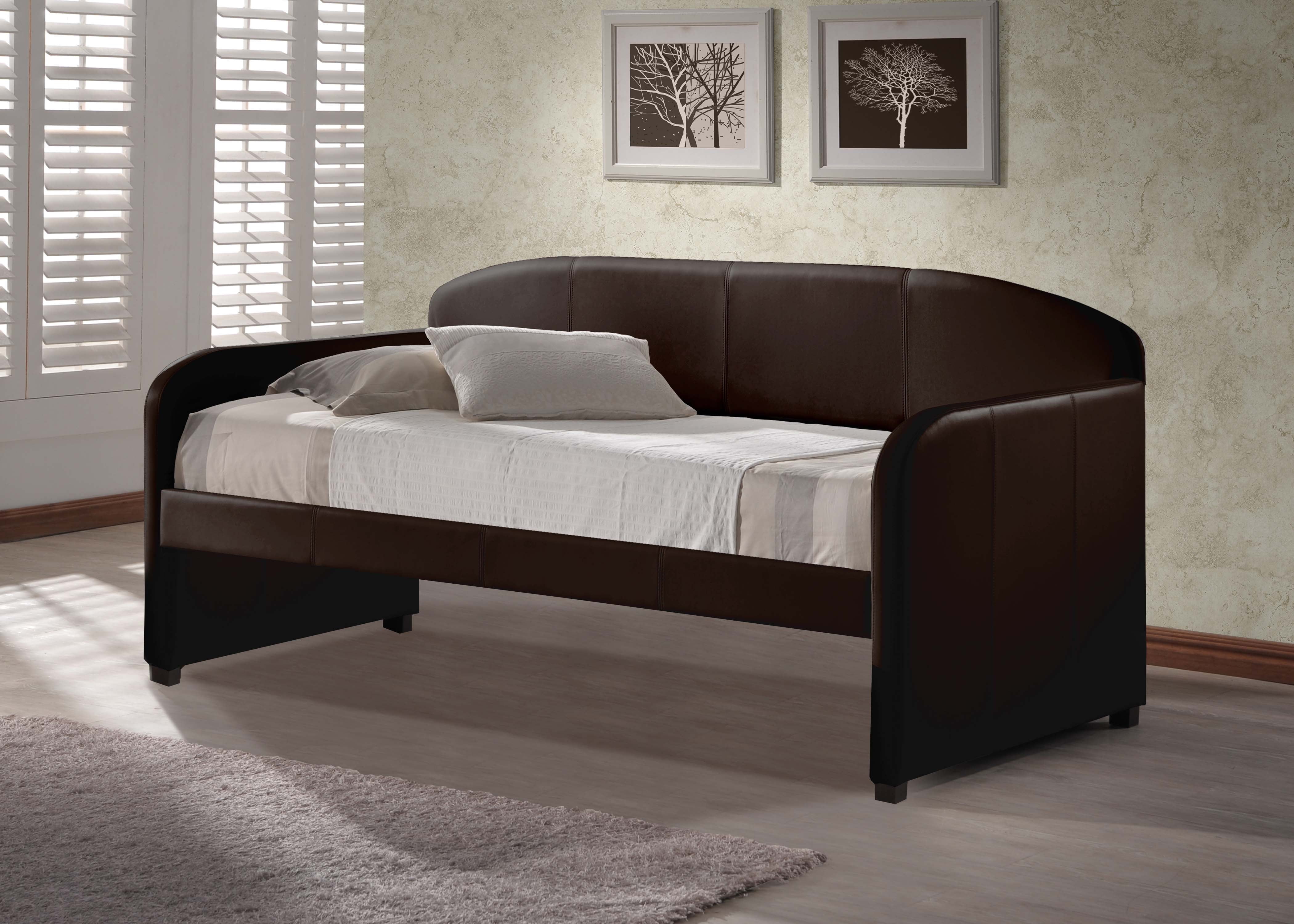 Hillsdale Furniture Springfield Daybed Brown Faux Leather, No Trundle