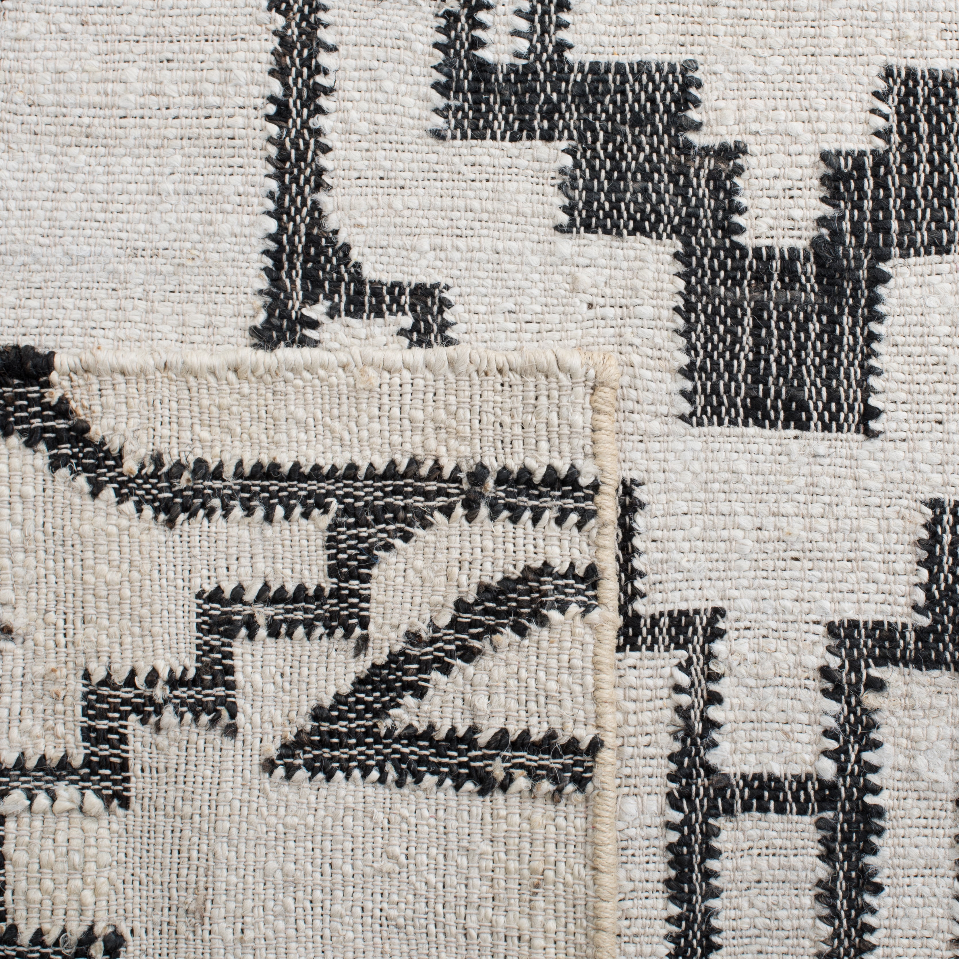 SAFAVIEH Natural Fiber Natalie Geometric Area Rug, Ivory/Black, 3' x 5'