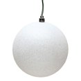 thumbnail image 1 of Adorno Navideño Vickerman 6" Bola Blanca con Brillo Paquete x4, 1 of 4