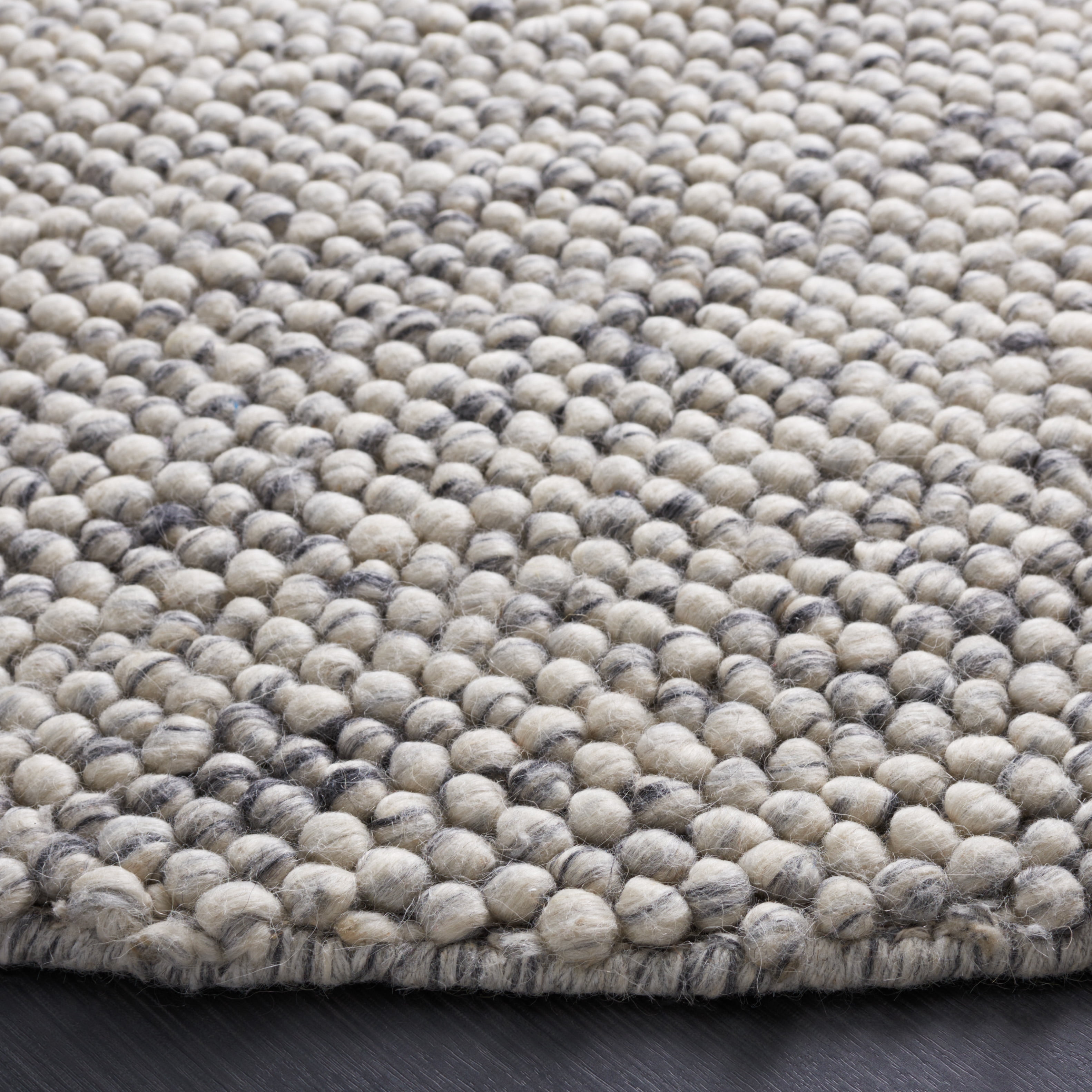 Safavieh Natura Feride Geometric Area Rug, Light Gray/Ivory, 10' x 10' Round
