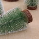 thumbnail image 2 of Cepillo para Botellas Árboles Navidad Cedro Con Base Escritorio Artificial Adornos Escarcha Nieve Reutilizable Fiesta Navideña Mesa Blanco Verde, 2 of 8