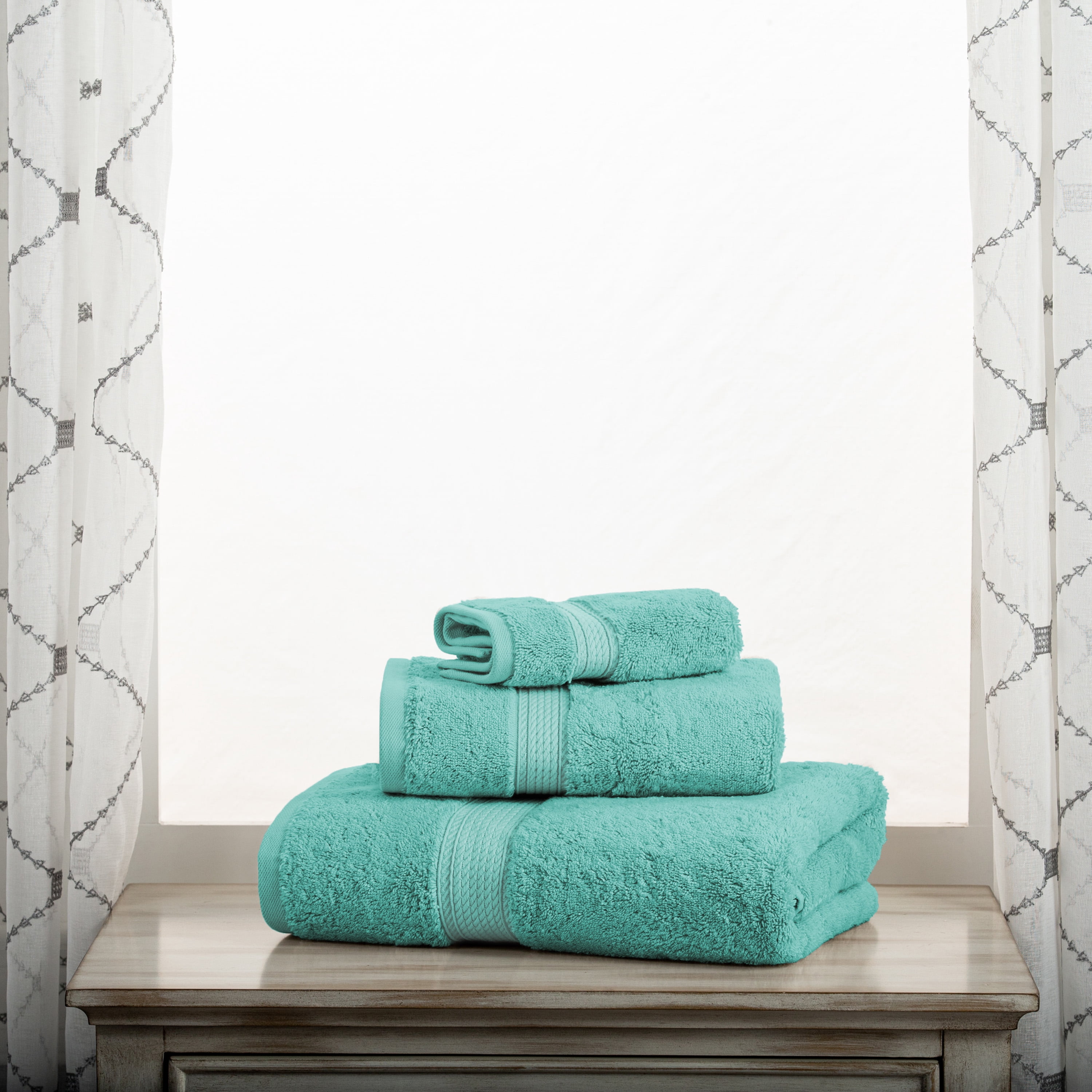Premium Egyptian Cotton Highly Absorbent Assorted 3-Piece Plush Towel Set - 30" x 55", 20" x 30", 13" x 13"
