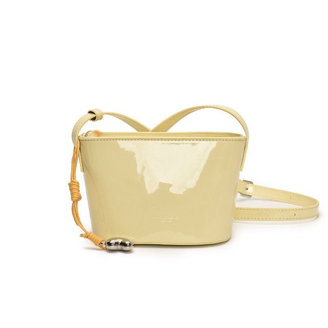 Bolso bandolera portátil de alta calidad con estampado de lichi para mujer, nuevo estilo 2025, moderno y versátil.