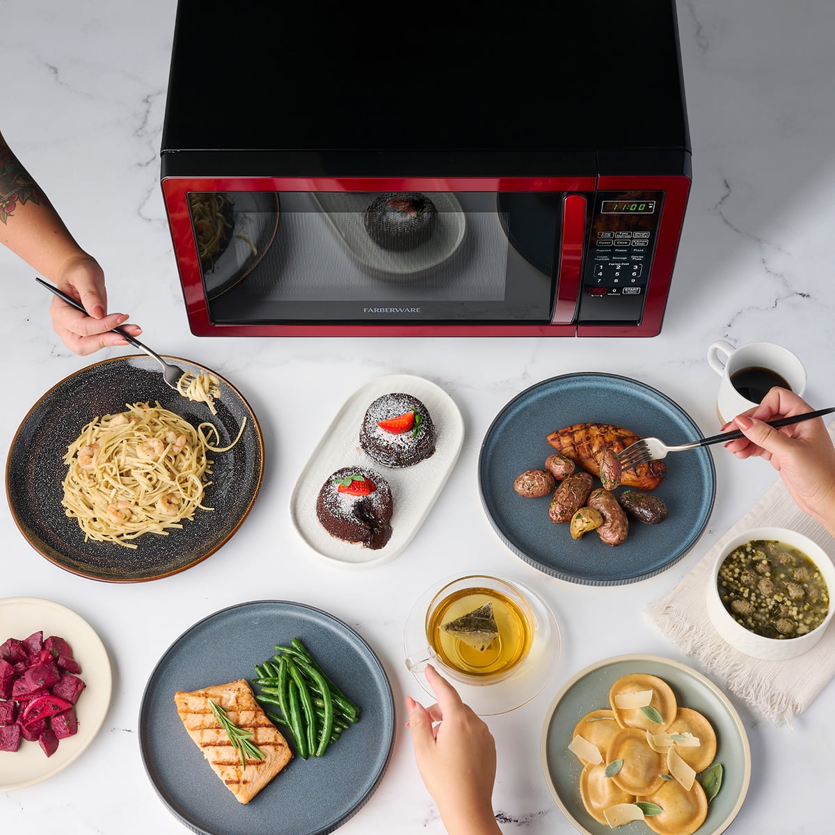 Farberware 1.1 cu ft Microwave Oven, 1000W Countertop Microwave Oven with LED Display, Red