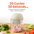 thumbnail image 3 of Nutricook Choppi Picadora de verduras eléctrica inalámbrica y mini procesador de alimentos para cortar en cubitos, triturar, picar y hacer puré, portátil y recargable, 2 tazas, 500 ml, batería de 4000, 3 of 5