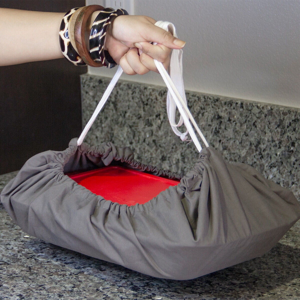 Casserole Caddy Dish Towel Dual Drawstring Carrier to Transport Hot