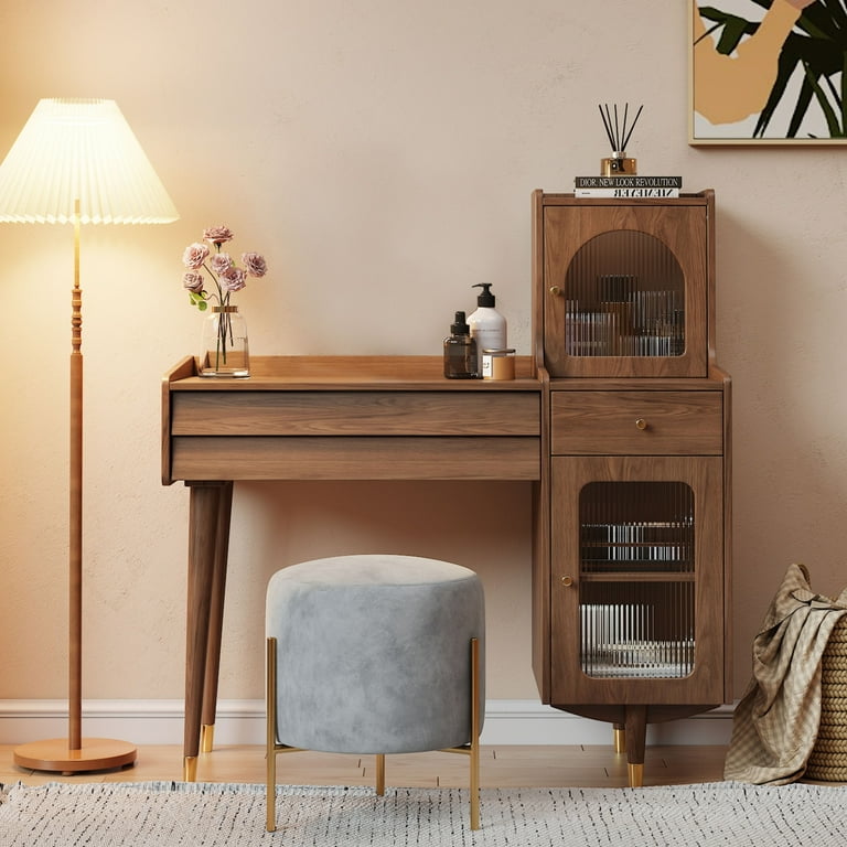 Simple makeup desk discount