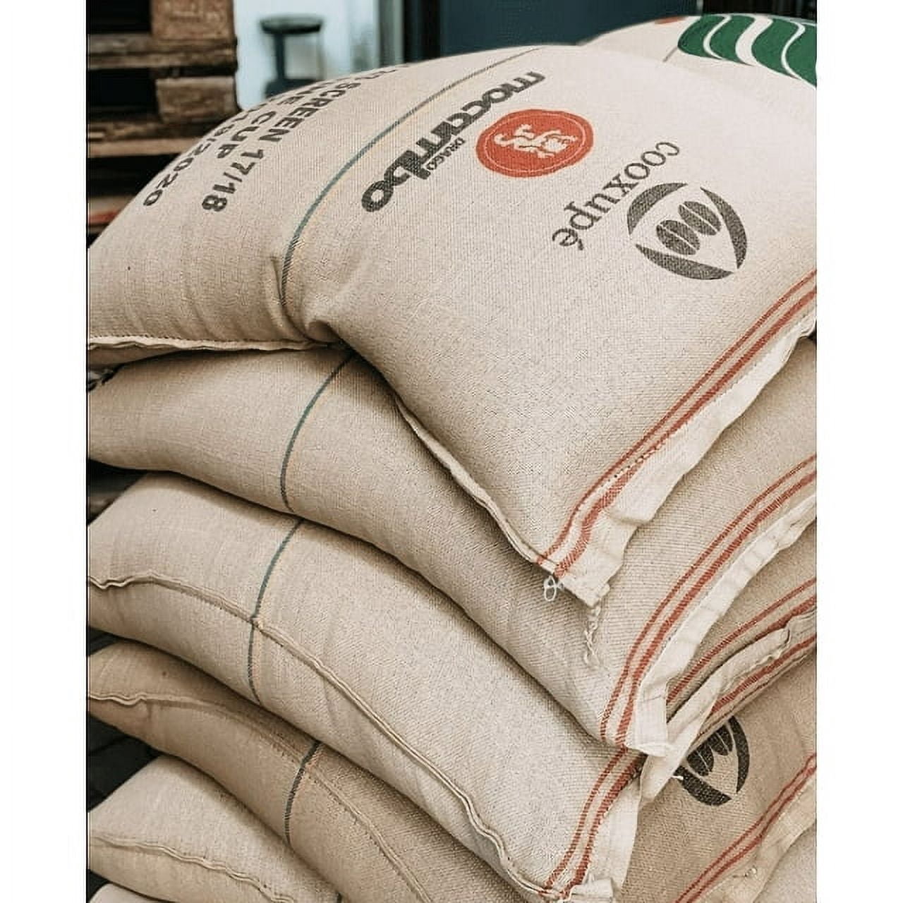 Caffé Venezia, Whole Bean Coffee, Medium Roast, 2.2 Pound, 85% Arabica 15% Robusta, Premium Italian Coffee
