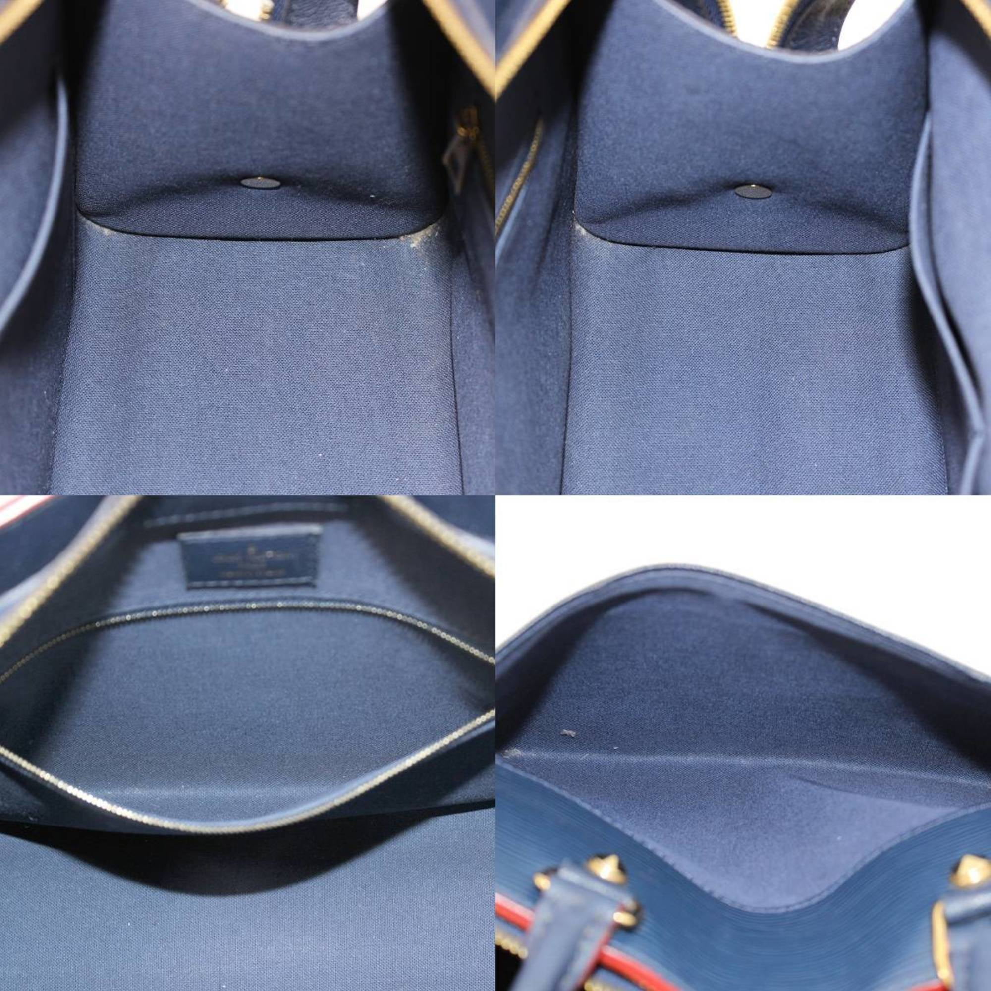 Vaneau leather handbag Louis Vuitton Blue in Leather - 24415131