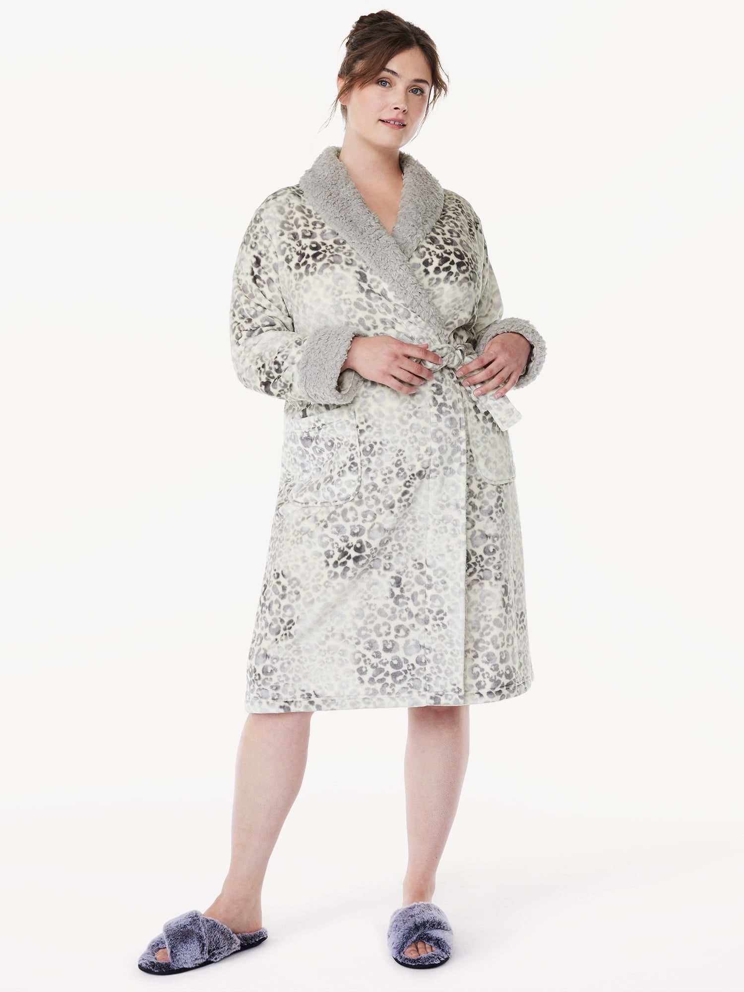 Joyspun Women's Plush Sleep Robe, Size S to 3X