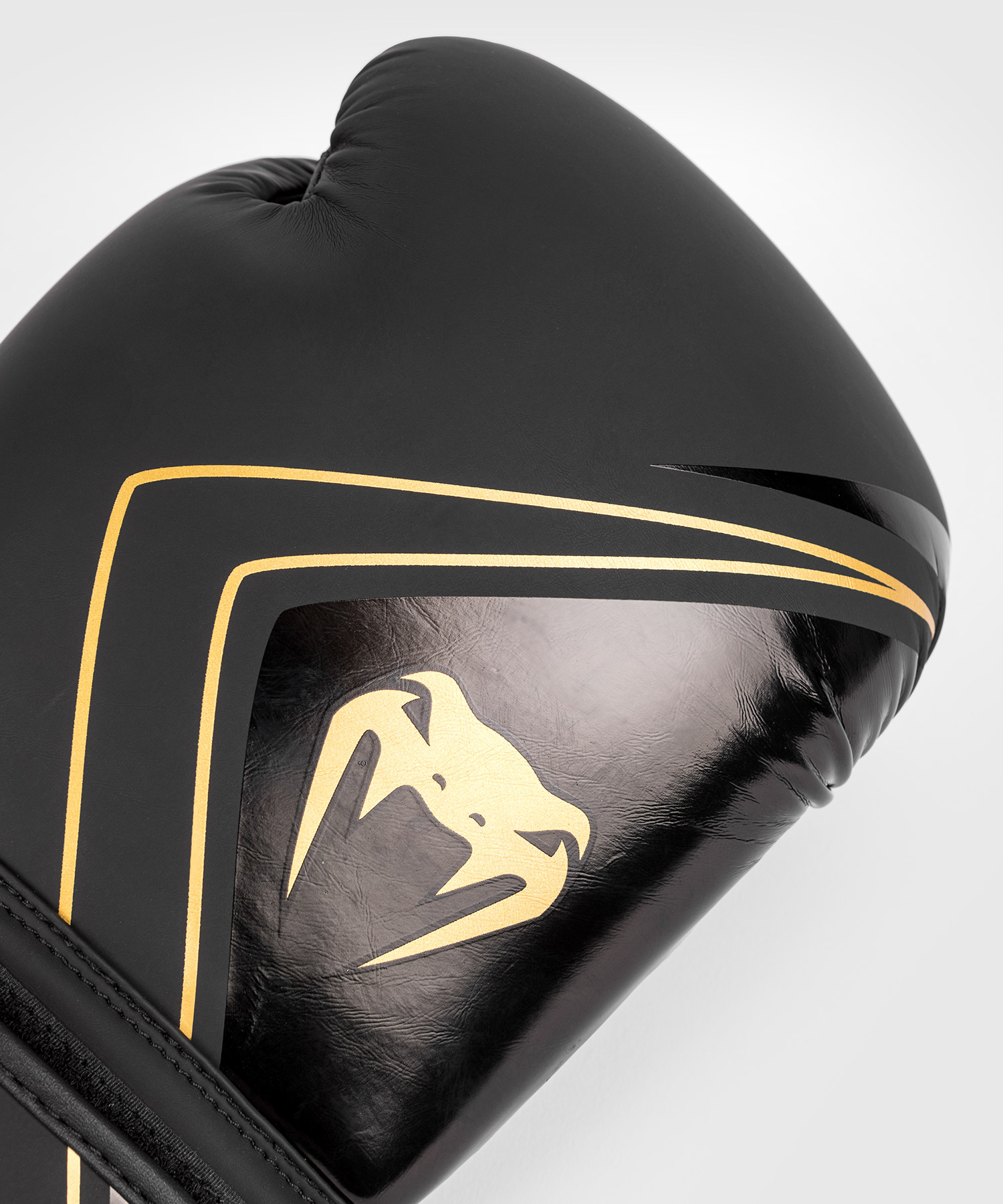 VENUM PU CONTENDER 2.0 BOXING GLOVES – BLACK/GOLD – 12OZ – UNISEX – SPARRING AND BAG TRAINING