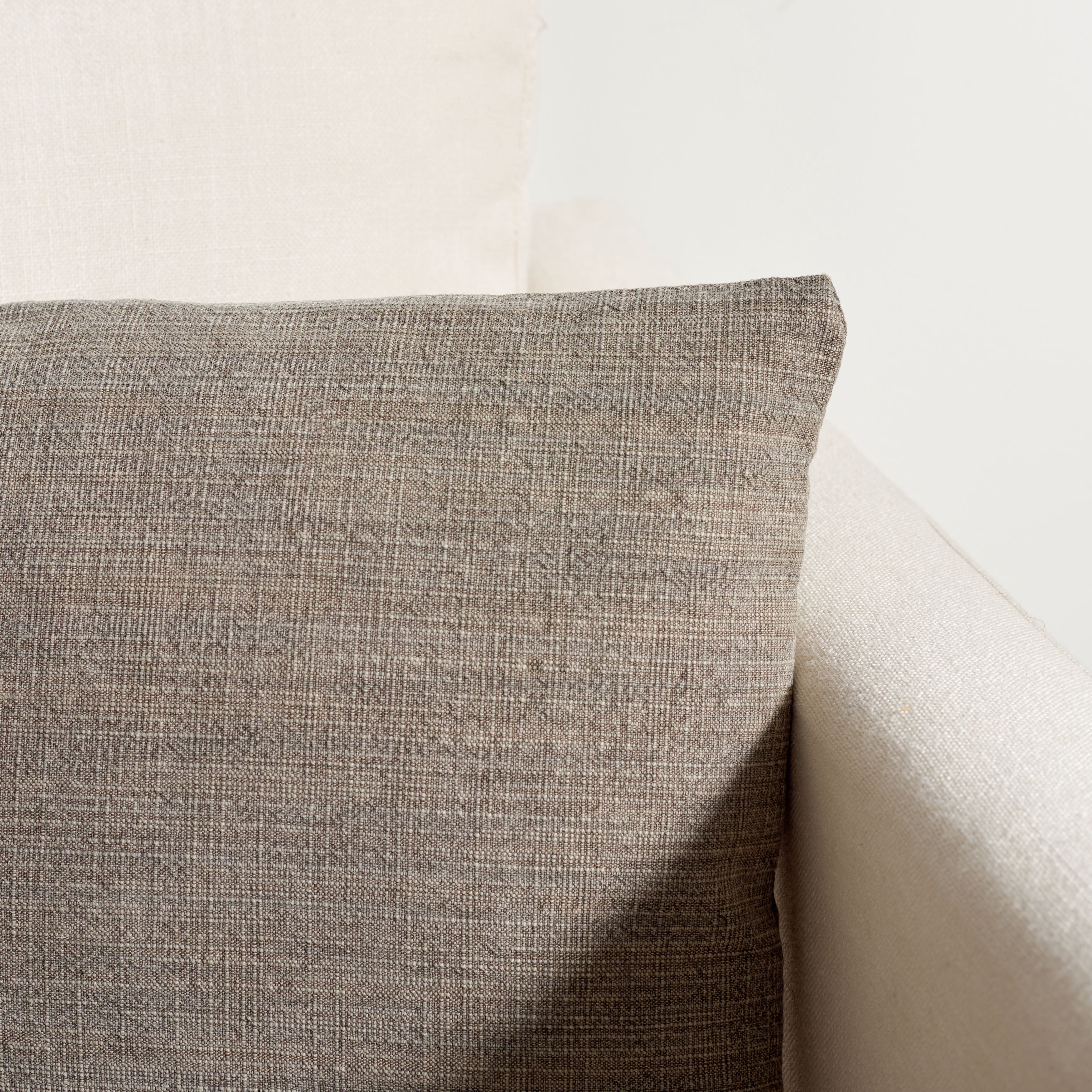 SAFAVIEH Idalena Solid Pillow, 12" x 20", Brown