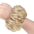 thumbnail image 3 of Chignon Désordonné Pièce de Cheveux Extensions de Cheveux Élastiques Queue de Cheval avec Cheveux Synthétiques Bande Élastique Accessoires Blond Naturel, 3 of 7