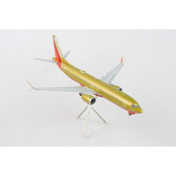 Boeing 737 MAX 8 Commercial Aircraft "Southwest Airlines" Gold and Red "Gemini 200" 1/200 Diecast Model Airplane by GeminiJets
