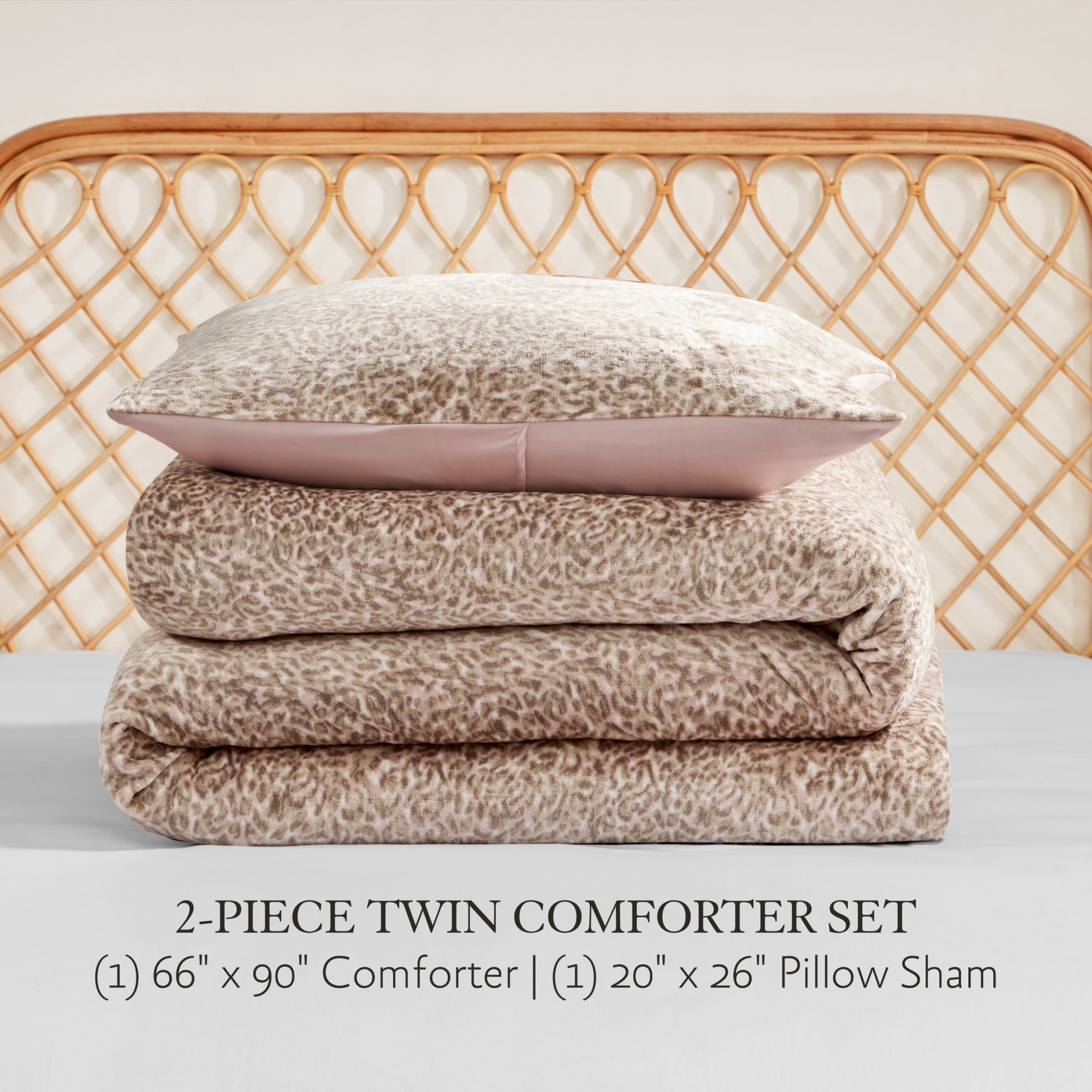 Jessica Simpson Blush Pink Leopard Printed Plush Comforter Set Twin/Twin XL Size - 2 Piece Set