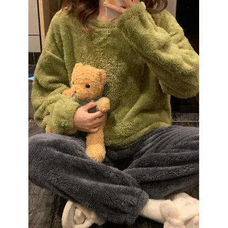 

2-Piece Women‘s Autumn & Winter Warm Simple Pajamas Set Solid Crew Neck Top Pajamas & Fluffy Elastic Waistband Pants Women‘s Loungewear & Sleepwear
