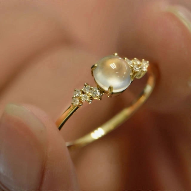 Anillo de piedra de luz de luna, exquisito anillo de mujer, anillo de diamantes brillantes ajustable
