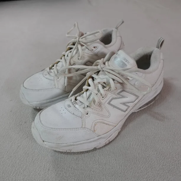 New Balance Shoes Mens 11 White 609 Running Walking Comfort Sneakers MX609V2A