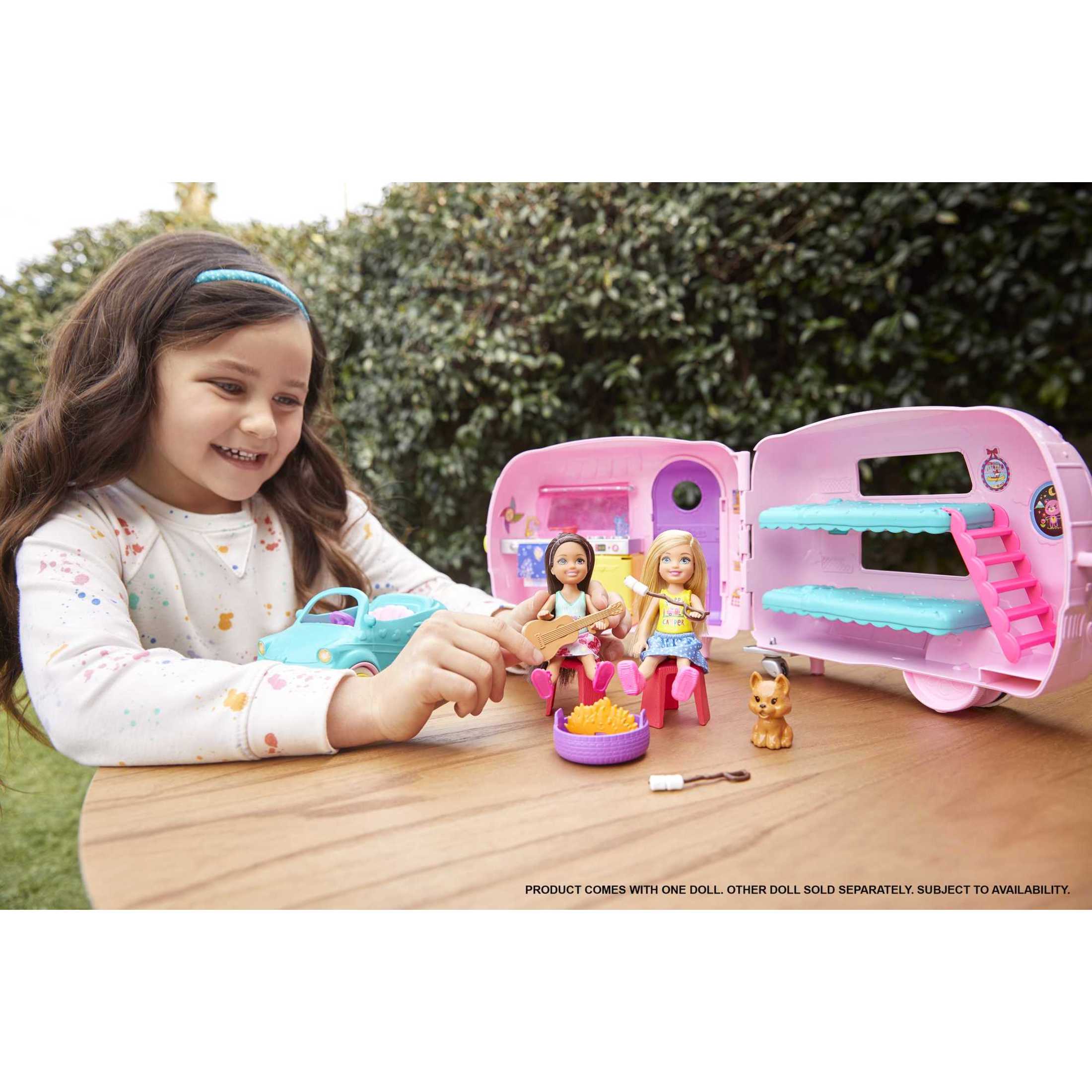 Barbie Club Chelsea Pink Camper Playset with Car photo 2