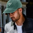 thumbnail image 4 of Gorra de béisbol para mujer con bordado de corazón: gorra de moda para niñas para deportes al aire libre,ajustable,bonita y casual, 4 of 7