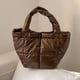 thumbnail image 4 of Bolso Mano Plumas para Mujer Bolso Mano Elegante Y Acolchado Bolso Compras Diario (marrón), 4 of 9