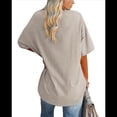 thumbnail image 3 of Camiseta Básica de Corta con Cuello en V Color Albaricoque S, 3 of 5