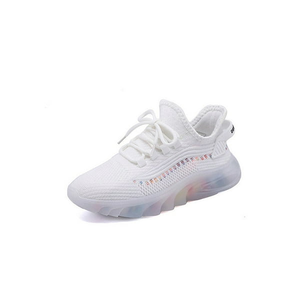Flat soled store gym trainers