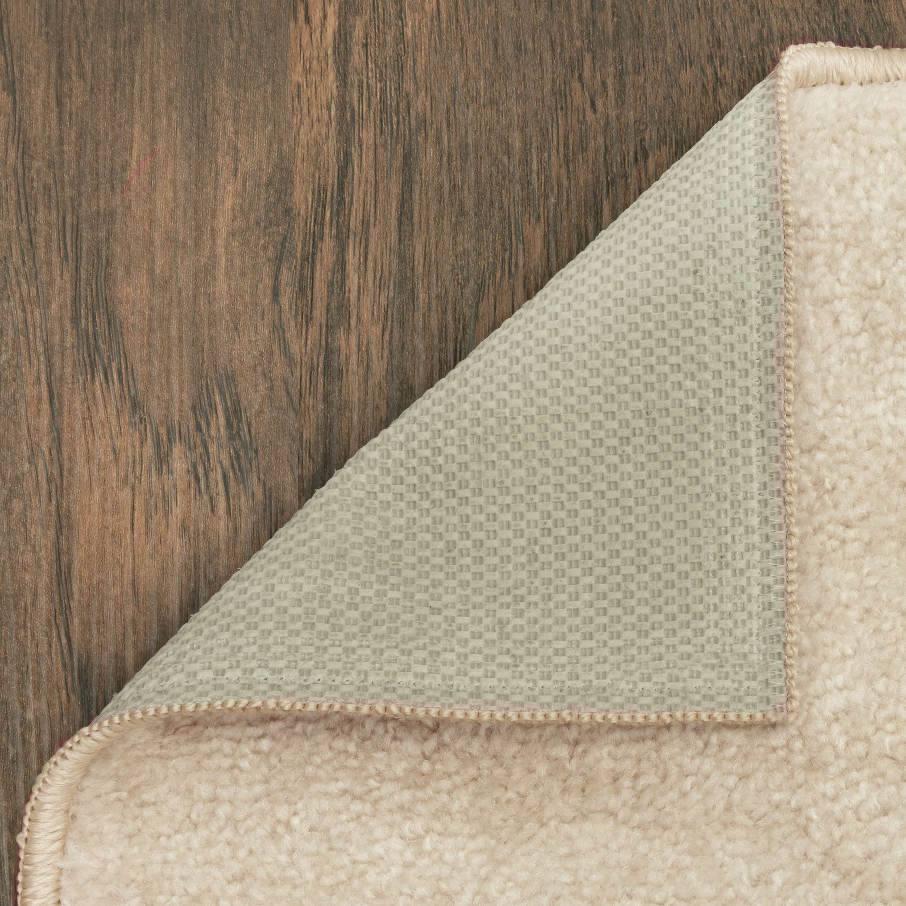 Mainstays Modern Diamond Soundwave Indoor Accent Rug, Ivory Gray, 2 ft 6 in x 3 ft 10 in