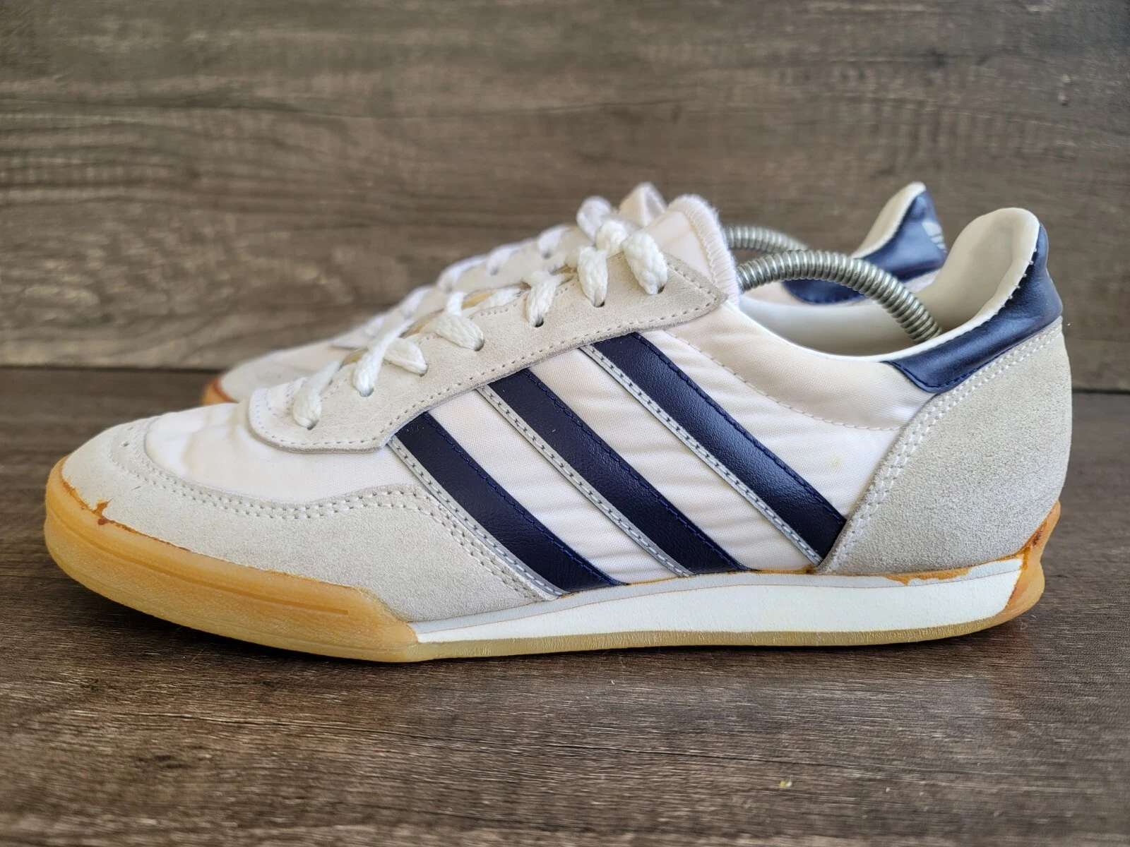 Adidas Vintage Indoor Court White Sneakers Made In Taiwan Sz 7. - Walmart.ca