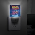 thumbnail image 4 of Volver al Futuro Luz nocturna LED con sensor de anochecer a amanecer para dormitorio, baño, pasillo, escaleras - Lámpara LED nocturna de enchufe, 0.5W - 1 pieza, 4 of 6