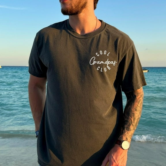 DOPASHIRT Cool Grandpas Club Shirt, Grandfather Shirt, Gramps Shirt, Gift from Grandkids, Father's Day Shirt, Best Grandpa Shirt Unisex S-5XL Hot Trending Shirt, Vintage Birthday Gift