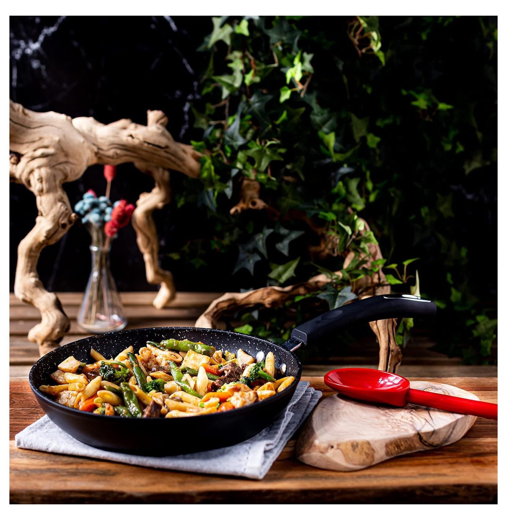 Nonstick Frying Pan, 8" Small Skillet With Heavy Duty Non Stick Coating, Silicone Easy Grip Handle, Induction Compatible Frying Pans