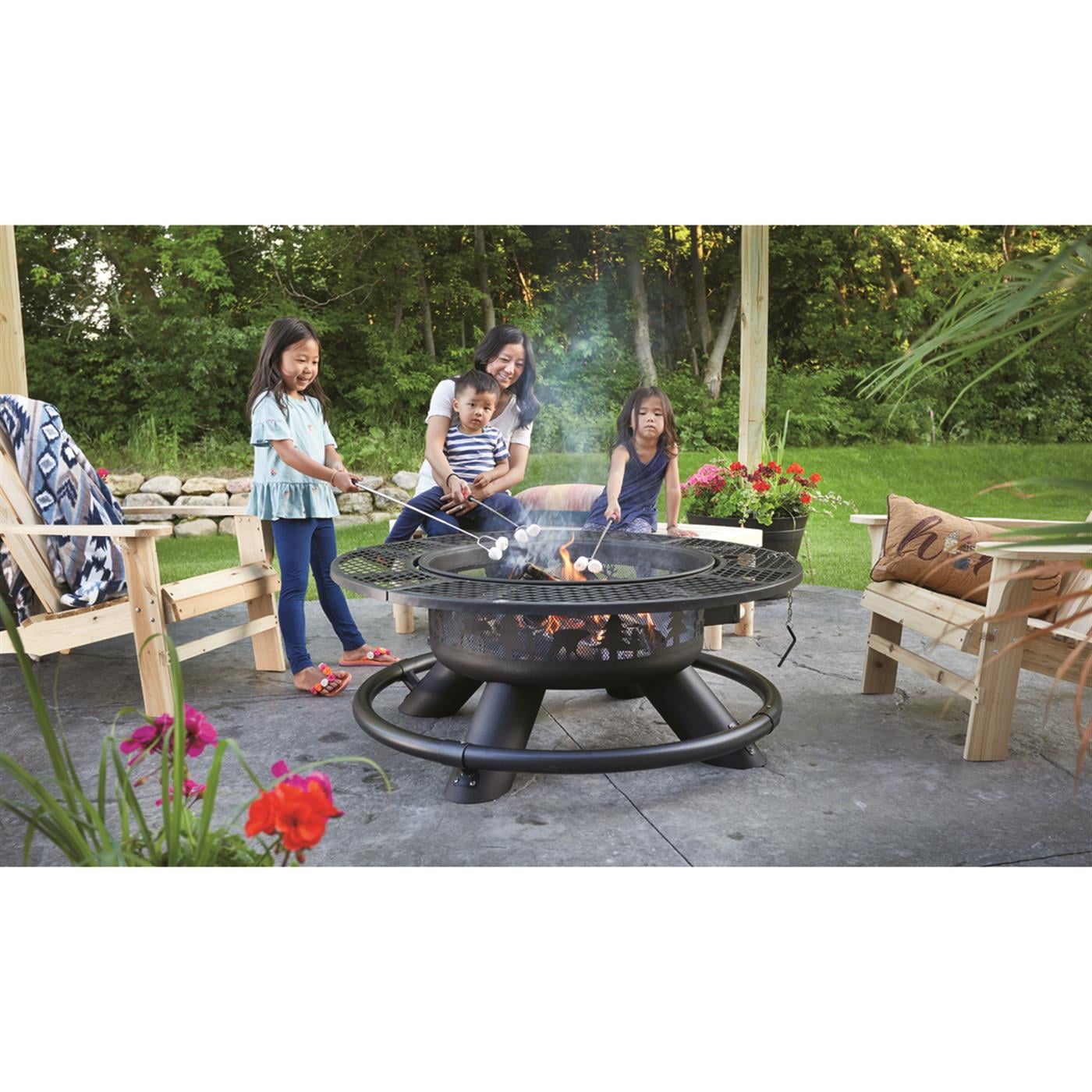 CASTLECREEK 47" Fire Pit with BBQ Grate Wilderness
