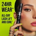 thumbnail image 4 of Mascara Buxom Rehausse-Tension des Cils Format Régulier, 4 of 9