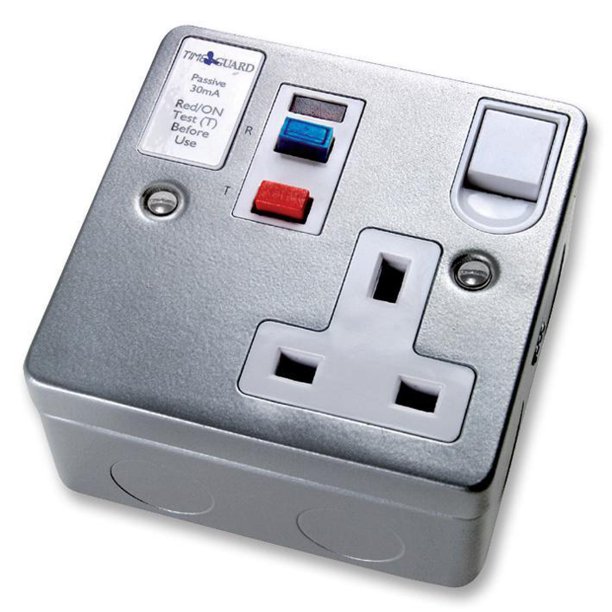 TIMEGUARD Metalclad 13A 1 Gang Single RCD Switched Socket, Active