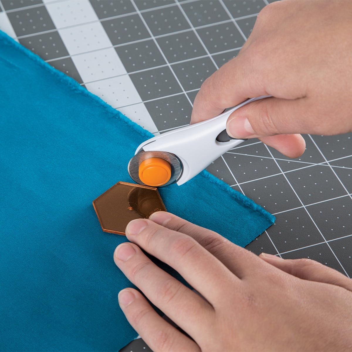 Left Right Handed Punch Fiskars XL Hexagon Squeeze Punch - 5cm Shape, For  Paper & Card Up To 210gsm, Left/Right Handed Paper Punch