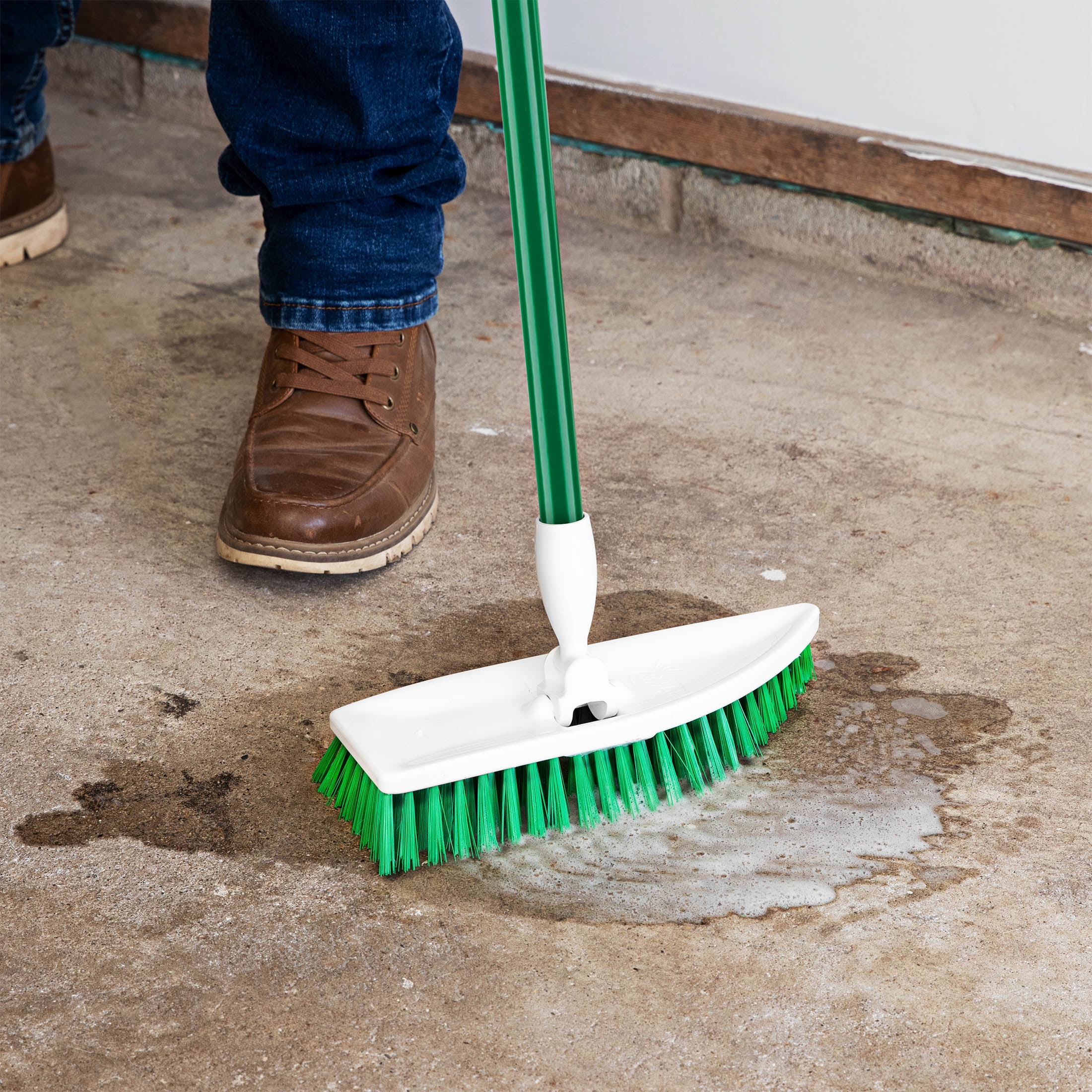 Libman No Knees Floor Scrub Green Steel Handle