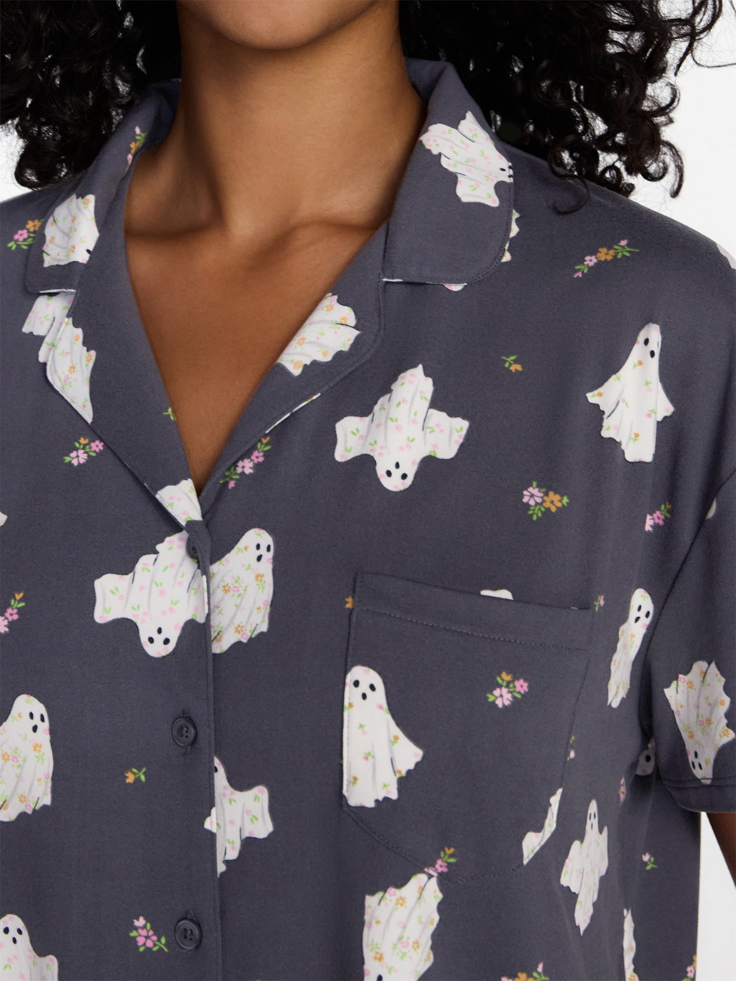 Halloween Women's Notched Top and Shorts Pajama Set from Way to Celebrate, 2-Piece, Sizes XS-3X
