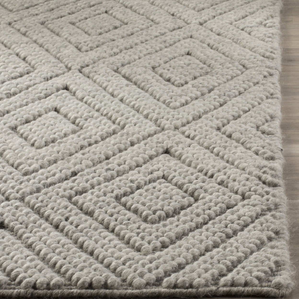 SAFAVIEH Natura Glenda Geometric Area Rug, Silver, 6' x 6' Round