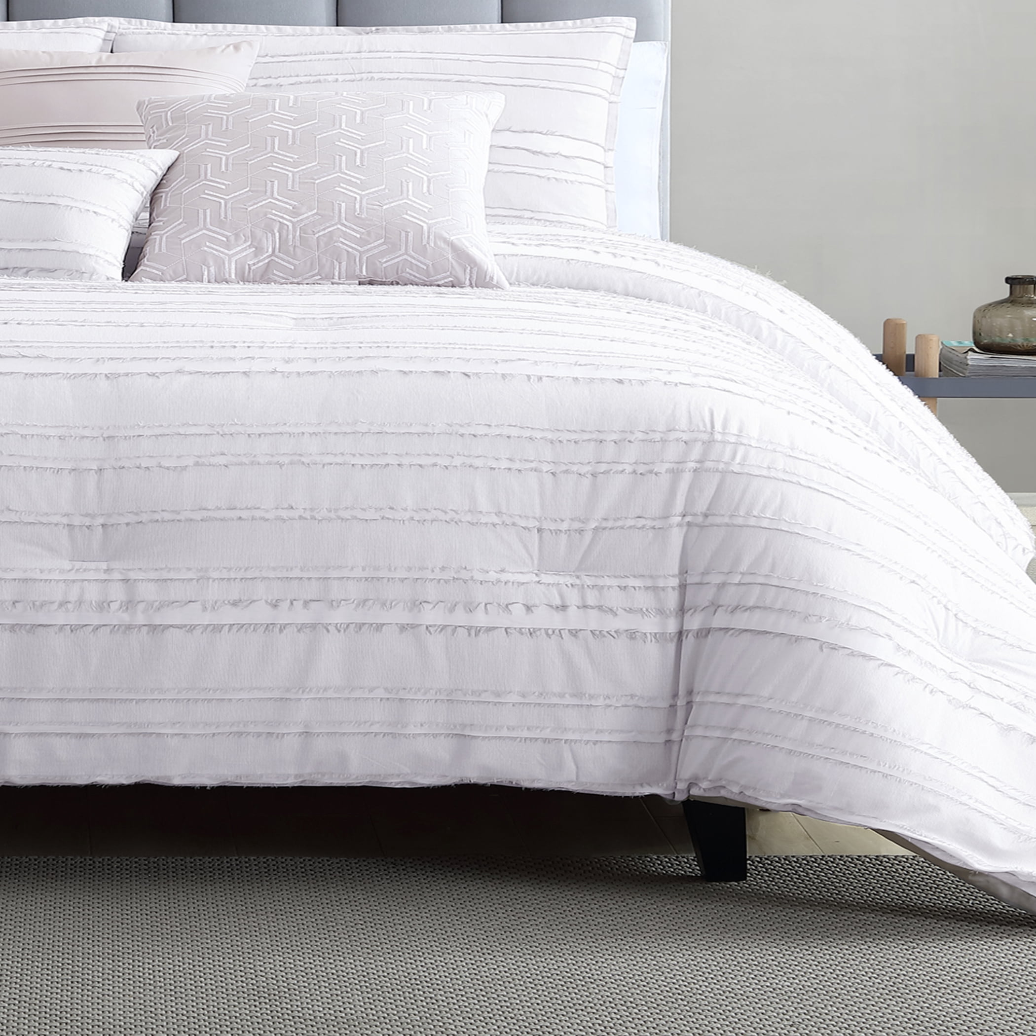 Riverbrook Home 6 pc Comforter Set, Queen, White/Gray, Boston, Clipped Jacquard, Polyfil