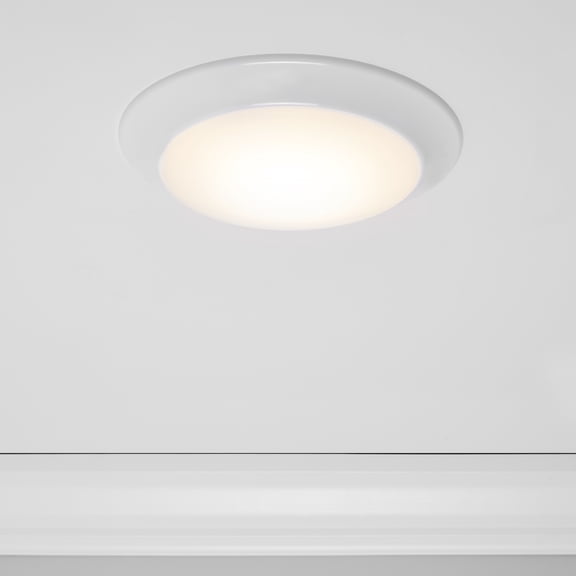 Maxxima 7.5 in. Flush Mount LED Disk Light, Ceiling Fixture, Warm White 3000K, 900 Lumens Dimmable Dome Closet Light