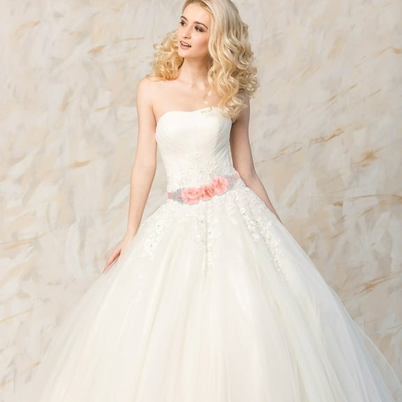 LOLIPPYY Handmade Red Wedding Sash Featuring Floral Accents, Ideal for Bridal and Maternity Fashion Styling