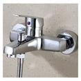 thumbnail image 2 of Una experiencia de baño de lujo: el grifo mezclador de ducha triple montado en la pared combina practicidad y elegancia para su baño, 2 of 5