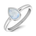 thumbnail image 2 of Bague de Fiançailles Solitaire pour Femme en Argent Sterling 925 avec Pierre de Lune en Forme de Poire de 0,75 Ct, 2 of 3