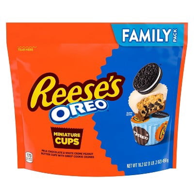 Reese's with OREO Milk Chocolate and White Crème Peanut Butter Cups Candy - 16.2oz