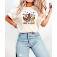 thumbnail image 1 of Chemise d'Halloween pour Poulet, Chemise de Poulet Ou de Friandise d'Halloween, Chemise de Poulet Fantôme, Chemise de Poulet, - comme sur l'Image - 3TG, 1 of 4