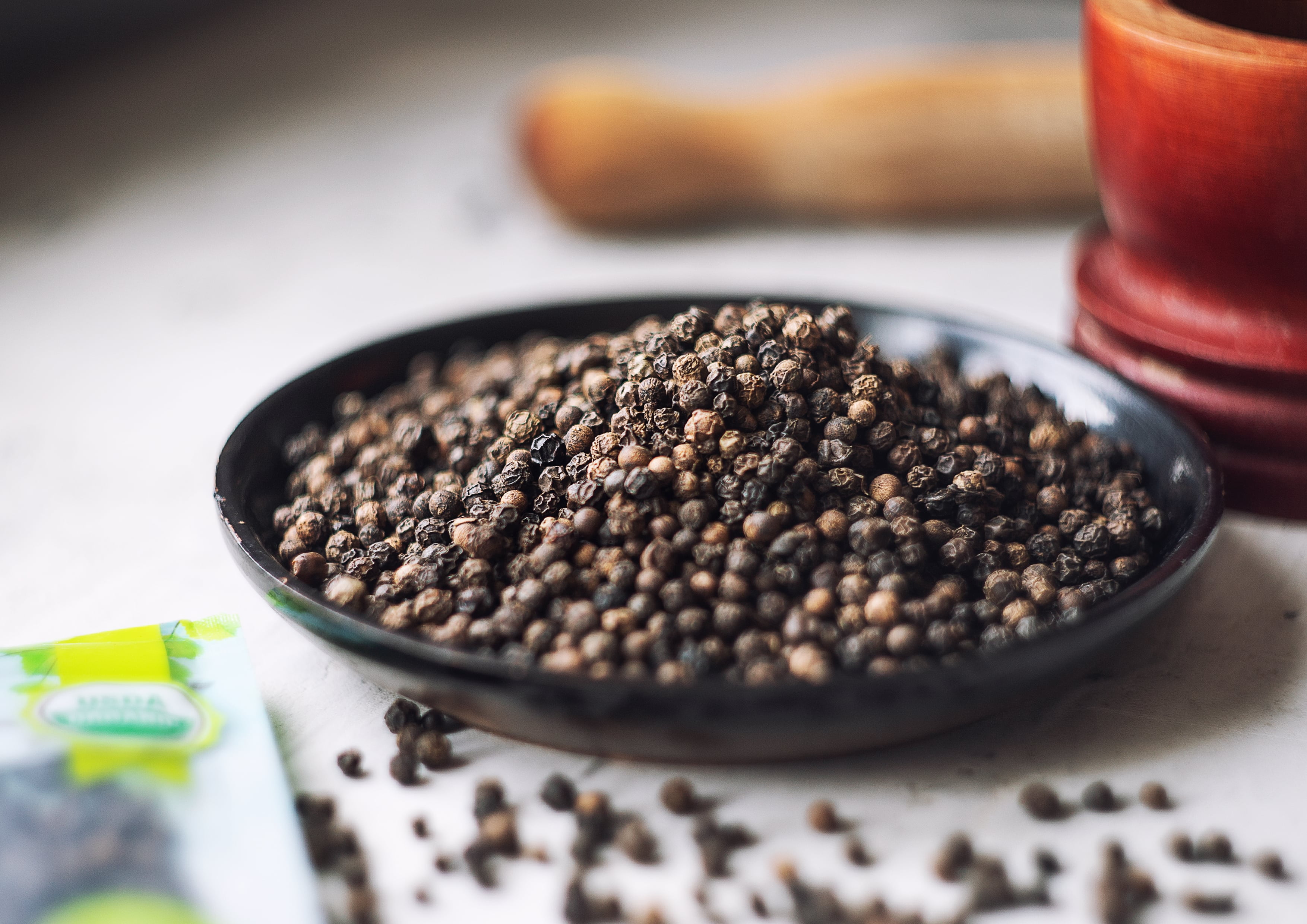 Organic Whole Black Pepper, 2 Pounds — Non-GMO, Raw, Vegan, Kosher — by Food to Live