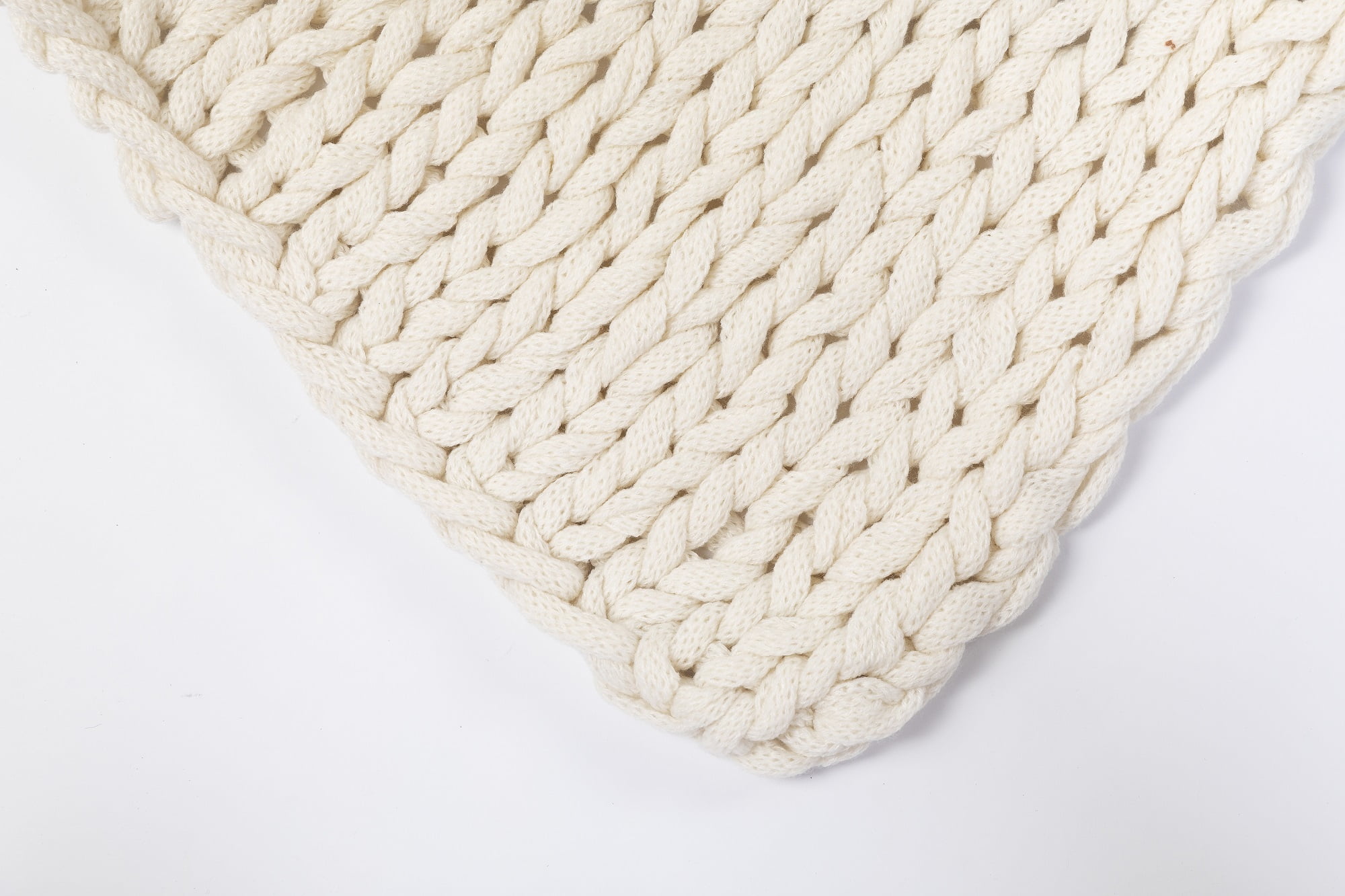 Silver One Super Chunky Knitted Throw Blanket, White, 50" x 60"