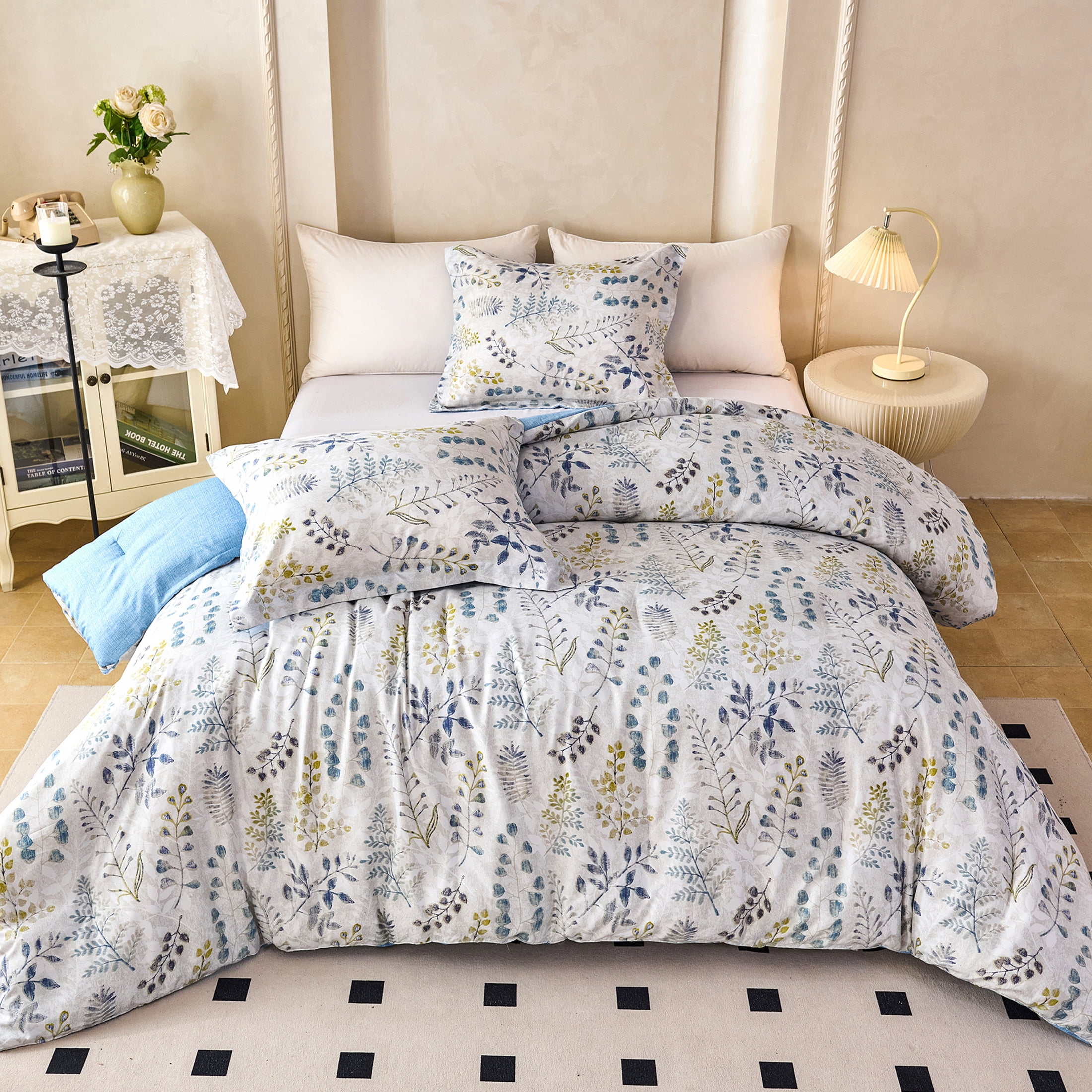2-Piece Floral Comforter Set Twin Size, Blue and Light Gray Botanical, Soft Microfiber All-Season Bedding for Adults & Teens