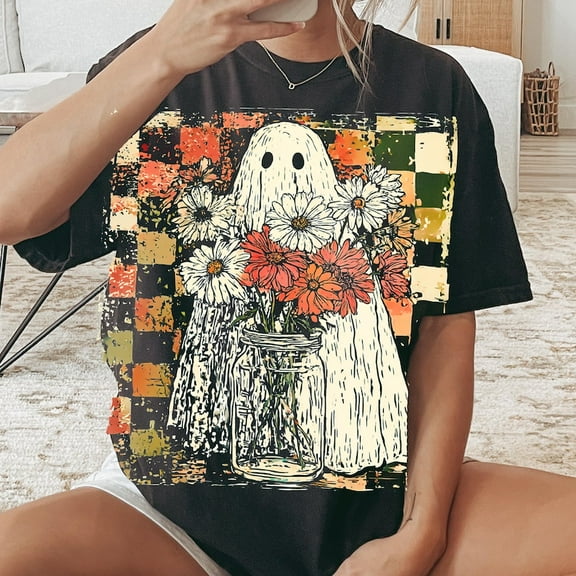 Floral Fall Ghost T-Shirt – Boho Autumn Tee with Cute Halloween Spirit and Cozy Ghostly Vibes